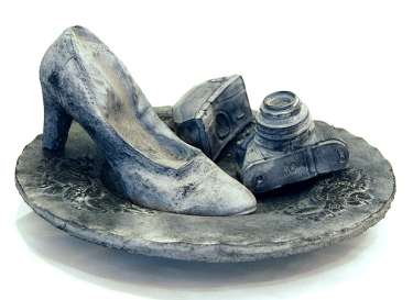 Fotografiskt stilleben 1, 2011, painted concrete